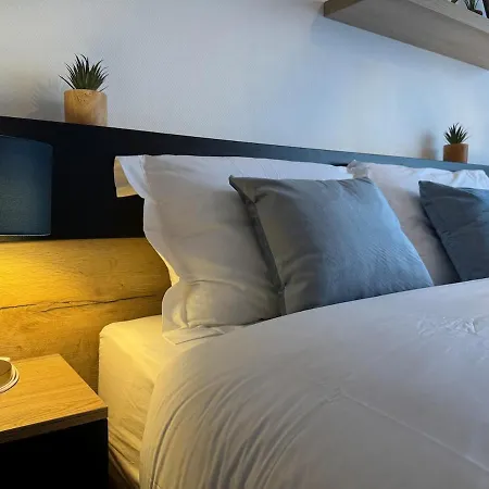 L'azur - 4 Personnes - Wifi & Parking - Spacieux & Moderne - Europapark * Erstein